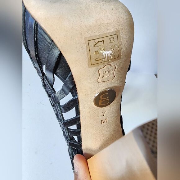 Bebe   - Picture 10 of 12